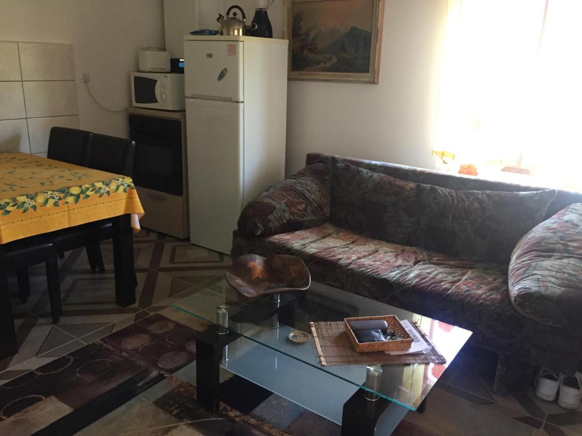 Casa Rustica Cu Terasa Villa Medias Luaran gambar